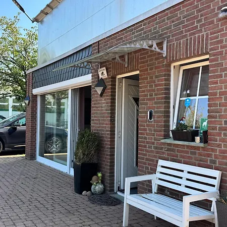Modern House 2, Bis 4 Person, Contactless Check-in, Free Parking, Vollsaniert Und Renoviert Dezember 2024 * Gehrden (Lower-Saxony)