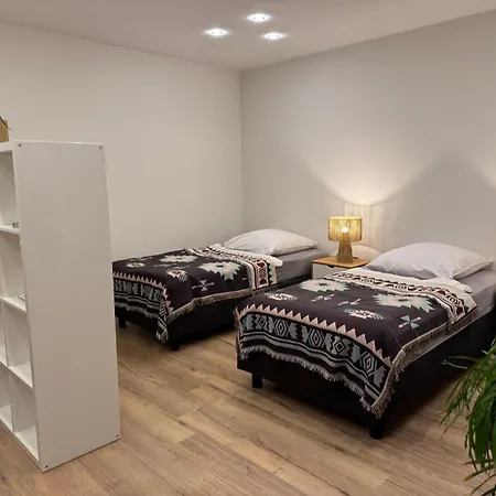 Modern House 2, Bis 4 Person, Contactless Check-in, Free Parking, Vollsaniert Und Renoviert Dezember 2024 Prázdninový dům Gehrden (Lower-Saxony)