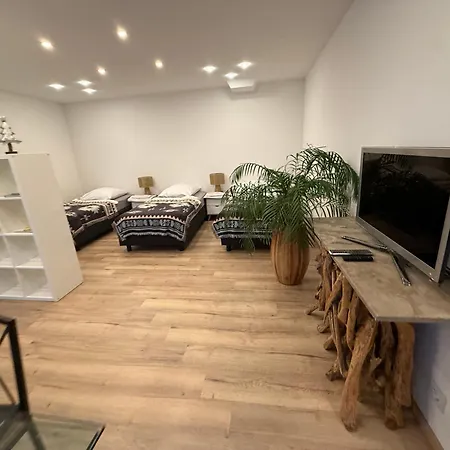 Modern House 2, Bis 4 Person, Contactless Check-in, Free Parking, Vollsaniert Und Renoviert Dezember 2024 Ferienhaus Gehrden (Lower-Saxony)