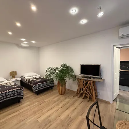 Tatil Evi Modern House Gehrden 2, Bis 4 Person, Contactless Check-in, Free Parking, Vollsaniert Und Renoviert Dezember 2024