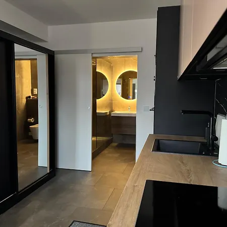 Modern House 2, Bis 4 Person, Contactless Check-in, Free Parking, Vollsaniert Und Renoviert Dezember 2024 Prázdninový dům Gehrden (Lower-Saxony)