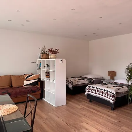 Modern House 2, Bis 4 Person, Contactless Check-in, Free Parking, Vollsaniert Und Renoviert Dezember 2024 Ferienhaus *