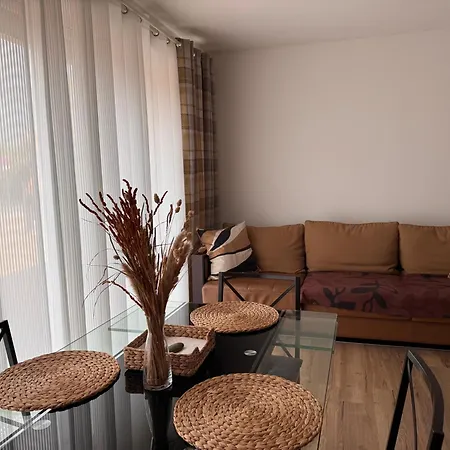 Ferienhaus Modern House 2, Bis 4 Person, Contactless Check-in, Free Parking, Vollsaniert Und Renoviert Dezember 2024