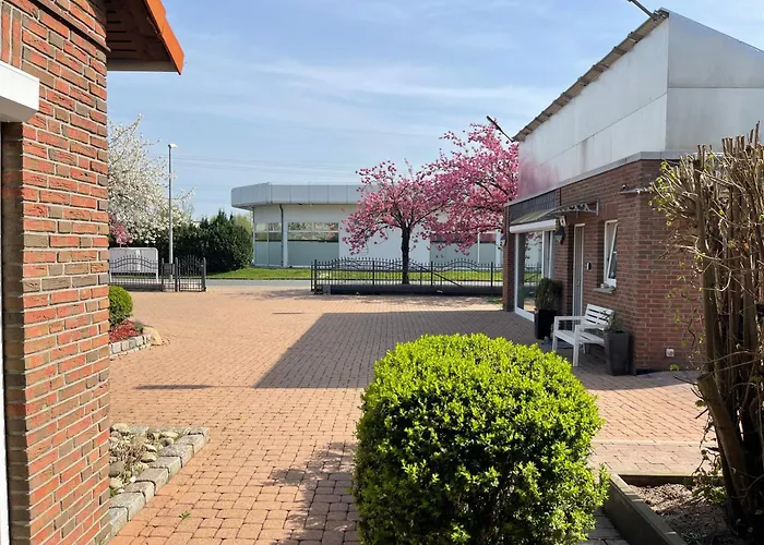 Casa vacanze Modern House 2, Bis 4 Person, Contactless Check-in, Free Parking, Vollsaniert Und Renoviert Dezember 2024 *