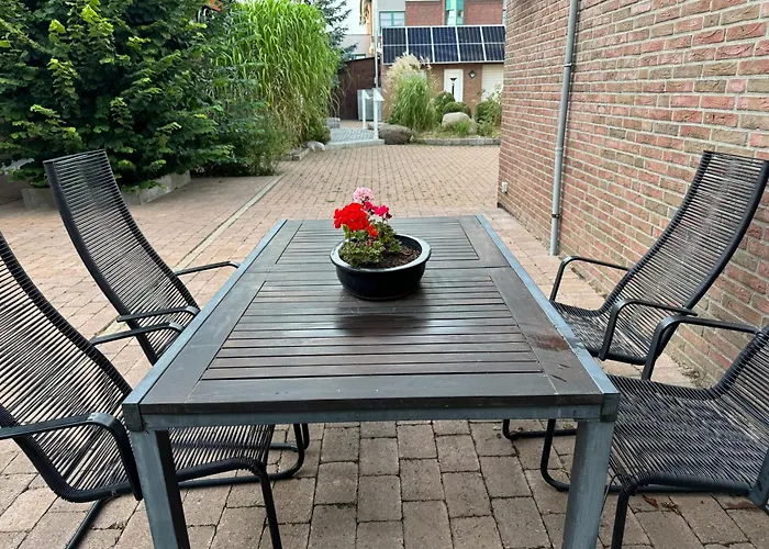 Modern House 2, Bis 4 Person, Contactless Check-in, Free Parking, Vollsaniert Und Renoviert Dezember 2024 *
