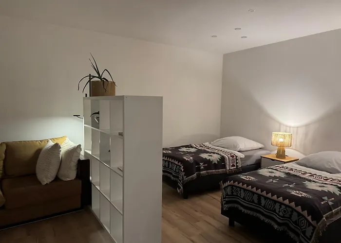 Modern House 2, Bis 4 Person, Contactless Check-in, Free Parking, Vollsaniert Und Renoviert Dezember 2024 Casa vacanze