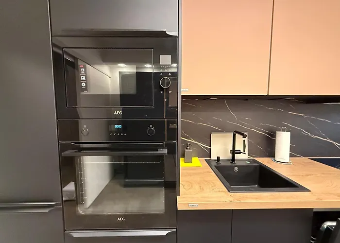 別荘 Modern House 2, Bis 4 Person, Contactless Check-in, Free Parking, Vollsaniert Und Renoviert Dezember 2024