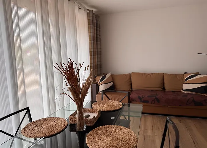 Casa vacanze Modern House 2, Bis 4 Person, Contactless Check-in, Free Parking, Vollsaniert Und Renoviert Dezember 2024