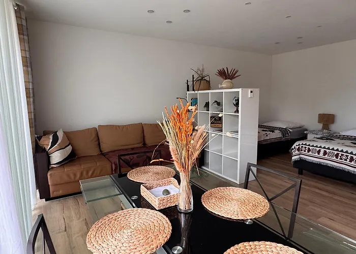 Modern House 2, Bis 4 Person, Contactless Check-in, Free Parking, Vollsaniert Und Renoviert Dezember 2024 Casa vacanze