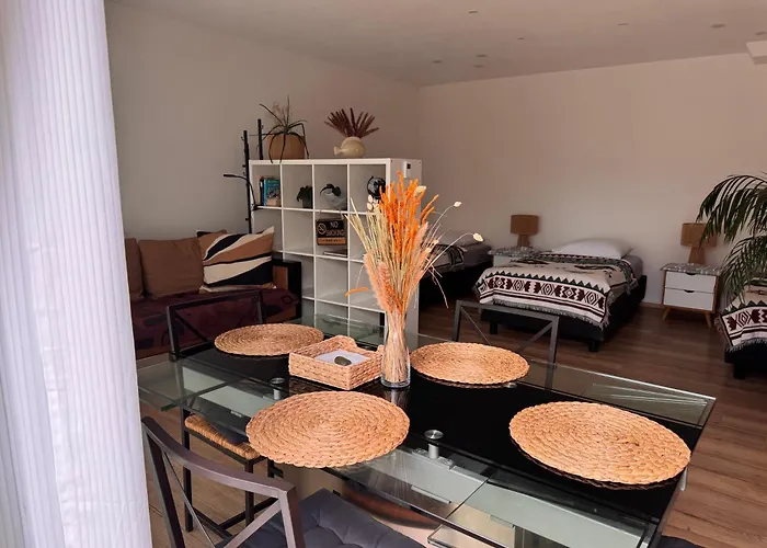 Modern House 2, Bis 4 Person, Contactless Check-in, Free Parking, Vollsaniert Und Renoviert Dezember 2024 Casa vacanze *